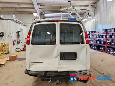 Zdjęcie 6 z 13 samochodu: 2023 CHEVROLET EXPRESS G2500 VIN:1GCWGAFP0P1258961 - miniatura