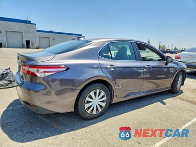 Trzecie zdjęcie samochodu z tyłu: 2019 TOYOTA CAMRY LE VIN:4T1B31HK9KU512391 - miniatura