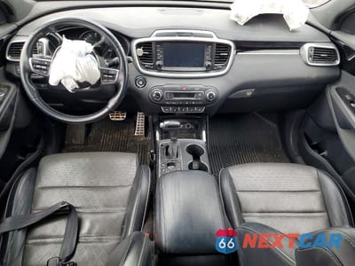 Zdjęcie 8 z 12 samochodu: 2019 KIA SORENTO SX LIMITED V6 VIN:5XYPKDA59KG538705 - miniatura