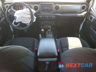 Zdjęcie 8 z 12 samochodu: 2023 JEEP WRANGLER RUBICON 4XE VIN:1C4JJXR61PW700344 - miniatura