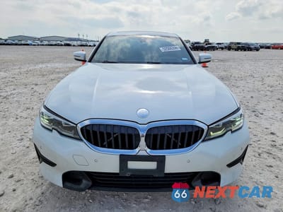 Piąte zdjęcie samochodu w środku: 2019 BMW 330I VIN:WBA5R1C57KAE82035 - miniatura