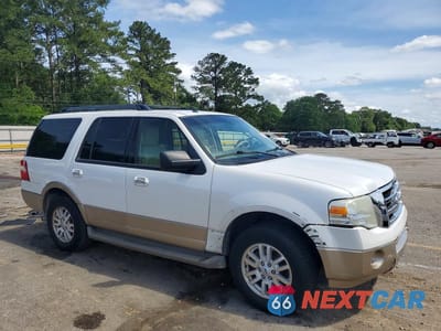Czwarte zdjęcie samochodu z boku: 2014 FORD EXPEDITION XLT VIN:1FMJU1H56EEF04864 - miniatura