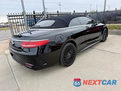 Czwarte zdjęcie samochodu z boku: 2017 MERCEDES-BENZ S 550 VIN:WDDXK8CB9HA018366 - miniatura
