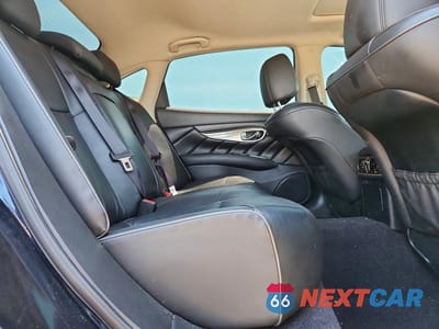 Zdjęcie 10 z 13 samochodu: 2016 INFINITI Q70L 3.7 VIN:JN1BY1PR0GM720643 - miniatura