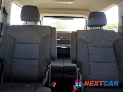 Zdjęcie 10 z 13 samochodu: 2023 GMC ACADIA SLE VIN:1GKKNKL46PZ171771 - miniatura