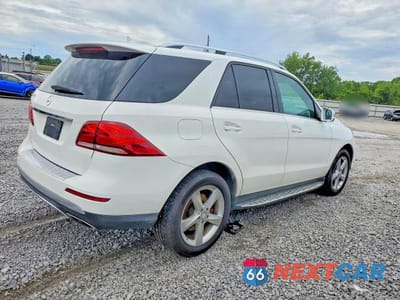 Trzecie zdjęcie samochodu z tyłu: 2016 MERCEDES-BENZ GLE 350 VIN:4JGDA5JBXGA692926 - miniatura