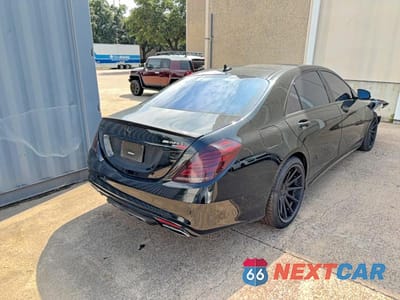 Czwarte zdjęcie samochodu z boku: 2015 MERCEDES-BENZ S 550 VIN:WDDUG8CB7FA178375 - miniatura
