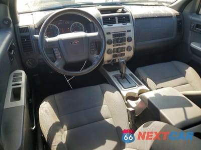 Zdjęcie 8 z 13 samochodu: 2010 FORD ESCAPE XLT VIN:1FMCU0DGXAKD16676 - miniatura