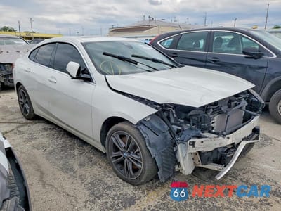 Czwarte zdjęcie samochodu z boku: 2021 BMW 228XI VIN:WBA73AK08M7H63812 - miniatura