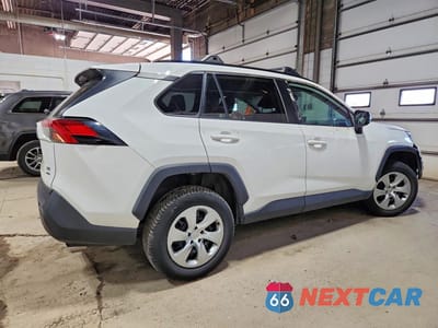 Trzecie zdjęcie samochodu z tyłu: 2019 TOYOTA RAV4 LE VIN:2T3F1RFVXKW029115 - miniatura