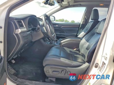Zdjęcie 7 z 12 samochodu: 2015 TOYOTA HIGHLANDER LIMITED PLATINUM VIN:5TDDKRFH5FS075585 - miniatura