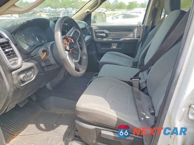 Zdjęcie 7 z 11 samochodu: 2019 RAM 2500 BIG HORN VIN:3C6UR5DL5KG632037 - miniatura