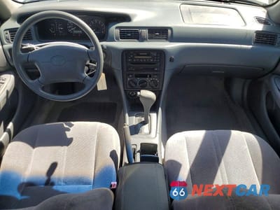 Zdjęcie 8 z 12 samochodu: 1999 TOYOTA CAMRY LE V6 VIN:4T1BF22K6XU076936 - miniatura