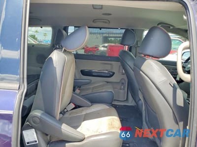 Zdjęcie 11 z 13 samochodu: 2018 KIA SEDONA SX VIN:KNDMC5C17J6350038 - miniatura
