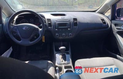 Zdjęcie 9 z 10 samochodu: 2017 KIA FORTE LX VIN:3KPFK4A78HE045956 - miniatura