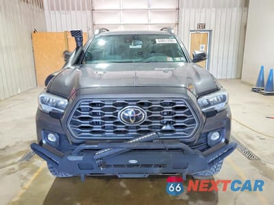 Piąte zdjęcie samochodu w środku: 2020 TOYOTA TACOMA TRD OFF-ROAD VIN:3TYCZ5AN3LT005046 - miniatura