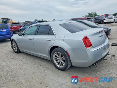 Drugie zdjęcie samochodu z przodu: 2019 CHRYSLER 300 TOURING VIN:2C3CCAAG1KH648021 - miniatura