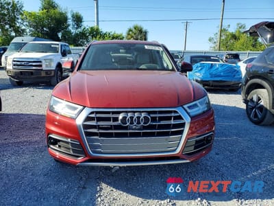 Piąte zdjęcie samochodu w środku: 2019 AUDI Q5 PRESTIGE VIN:WA1CNAFY5K2094671 - miniatura