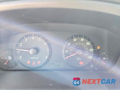 Zdjęcie 9 z 12 samochodu: 2005 HYUNDAI ELANTRA GLS VIN:KMHDN46D95U097070 - miniatura