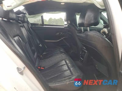 Zdjęcie 10 z 12 samochodu: 2022 BMW 330E VIN:3MW5P7J01N8C62743 - miniatura