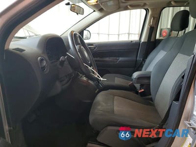 Zdjęcie 7 z 13 samochodu: 2011 JEEP COMPASS SPORT VIN:1J4NF1FB0BD282651 - miniatura