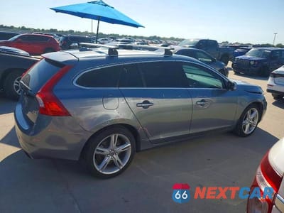 Trzecie zdjęcie samochodu z tyłu: 2017 VOLVO V60 T5 PREMIER VIN:YV140MEK8H1361026 - miniatura