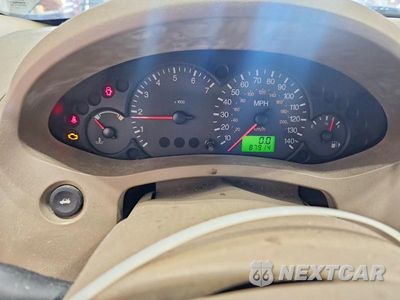 Zdjęcie 9 z 12 samochodu: 2005 FORD FOCUS ZXW VIN:1FAFP36N25W282811 - miniatura
