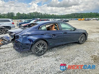 Trzecie zdjęcie samochodu z tyłu: 2024 LEXUS ES 350 BASE VIN:58ADZ1B18RU171575 - miniatura