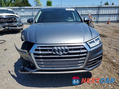 Piąte zdjęcie samochodu w środku: 2018 AUDI Q5 PRESTIGE VIN:WA1CNAFY2J2190773 - miniatura
