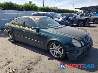 Czwarte zdjęcie samochodu z boku: 2006 MERCEDES-BENZ E 350 VIN:WDBUF56J76A874716 - miniatura