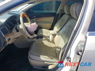 Zdjęcie 7 z 12 samochodu: 2012 LINCOLN MKZ VIN:3LNHL2GC9CR819191 - miniatura