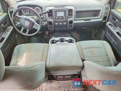 Zdjęcie 8 z 13 samochodu: 2014 RAM 3500 ST VIN:3C63RRGL2EG310698 - miniatura