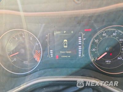 Zdjęcie 9 z 12 samochodu: 2014 JEEP CHEROKEE LATITUDE VIN:1C4PJMCS5EW229875 - miniatura