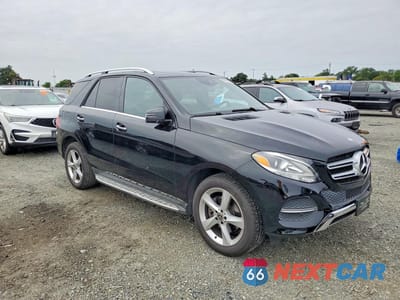 Czwarte zdjęcie samochodu z boku: 2017 MERCEDES-BENZ GLE 350 VIN:4JGDA5JB8HA920908 - miniatura