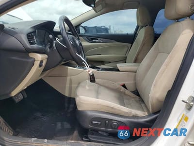Zdjęcie 7 z 13 samochodu: 2019 BUICK REGAL PREFERRED VIN:W04GL6SX9K1038806 - miniatura