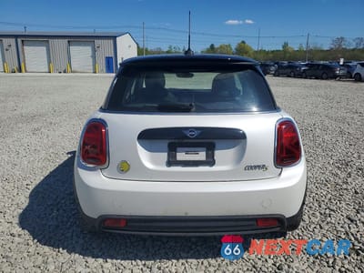 Zdjęcie 6 z 12 samochodu: 2024 MINI COOPER SE VIN:WMW13DJ09R2U66851 - miniatura