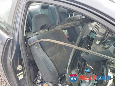Zdjęcie 10 z 13 samochodu: 2003 HONDA ACCORD EX VIN:1HGCM72673A019799 - miniatura