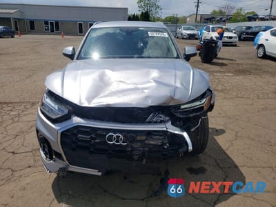 Piąte zdjęcie samochodu w środku: 2023 AUDI Q5 PREMIUM 45 VIN:WA1GAAFY5P2151116 - miniatura