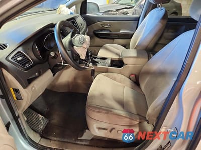 Zdjęcie 7 z 14 samochodu: 2016 KIA SEDONA LX VIN:KNDMB5C15G6162937 - miniatura