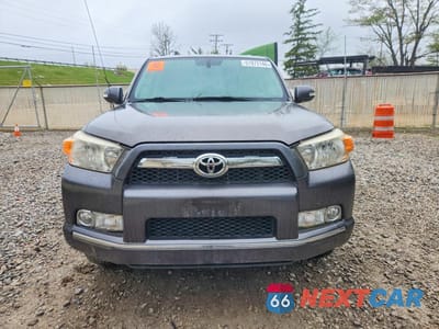 Piąte zdjęcie samochodu w środku: 2011 TOYOTA 4RUNNER SR5 VIN:JTEBU5JR9B5061873 - miniatura
