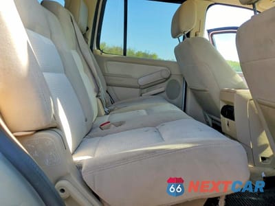 Zdjęcie 11 z 13 samochodu: 2006 FORD EXPLORER XLT VIN:1FMEU73E26UB15254 - miniatura