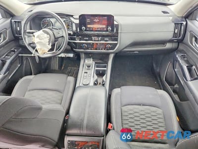 Zdjęcie 8 z 13 samochodu: 2022 NISSAN PATHFINDER SV VIN:5N1DR3BC7NC240311 - miniatura
