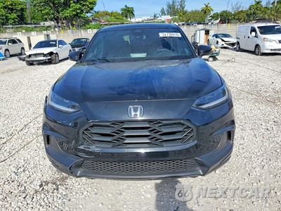 Piąte zdjęcie samochodu w środku: 2025 HONDA HR-V SPORT VIN:3CZRZ1H52SM722552 - miniatura