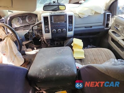 Zdjęcie 8 z 11 samochodu: 2012 DODGE RAM 3500 SLT VIN:3C63D3HL1CG127753 - miniatura