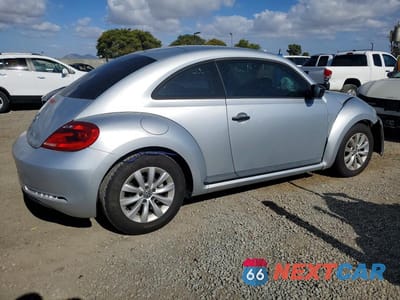 Trzecie zdjęcie samochodu z tyłu: 2014 VOLKSWAGEN BEETLE VIN:3VWFP7AT6EM621381 - miniatura