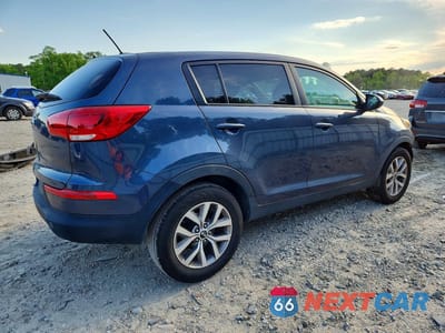 Trzecie zdjęcie samochodu z tyłu: 2016 KIA SPORTAGE LX VIN:KNDPB3AC0G7821748 - miniatura