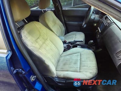 Piąte zdjęcie samochodu w środku: 2009 FORD FOCUS SE VIN:1FAHP35N29W118507 - miniatura