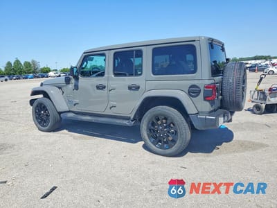 Drugie zdjęcie samochodu z przodu: 2023 JEEP WRANGLER SAHARA 4XE VIN:1C4JJXP65PW515300 - miniatura