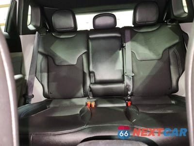 Zdjęcie 10 z 13 samochodu: 2024 JEEP COMPASS LATITUDE VIN:3C4NJDBN6RT604252 - miniatura