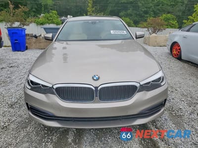 Piąte zdjęcie samochodu w środku: 2019 BMW 530E VIN:WBAJA9C55KB389249 - miniatura